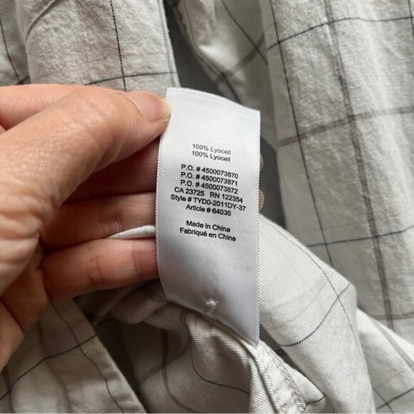 Babaton Aritzia lined collar white blouse Sz M - Picture 7 of 9